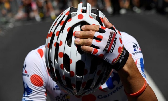 Bicycle helmets reduce risk of serious head injury by nearly 70% 
